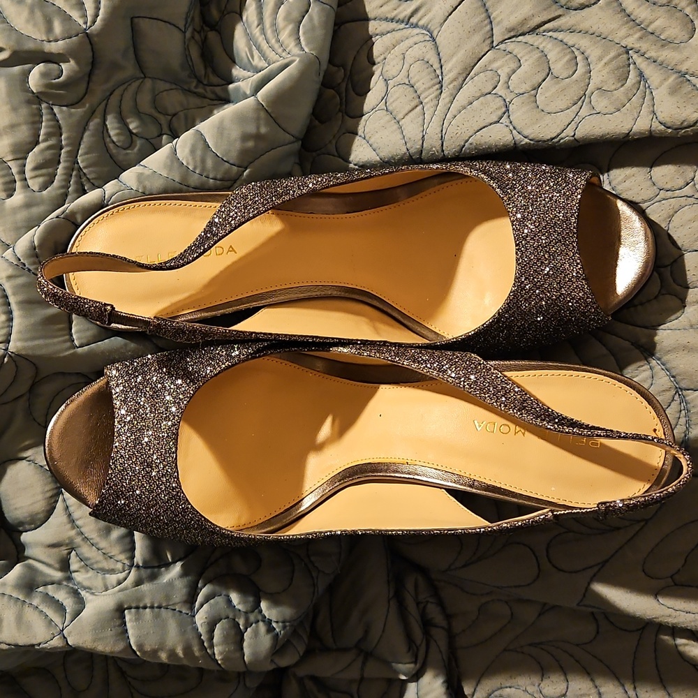 Beautiful slingback shoes